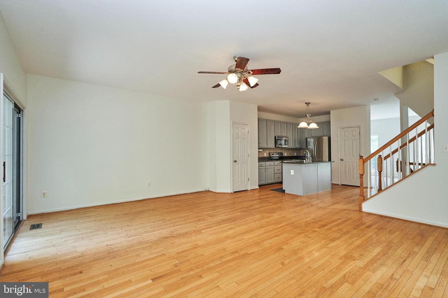 10196 Pale Rose Loop photo 26