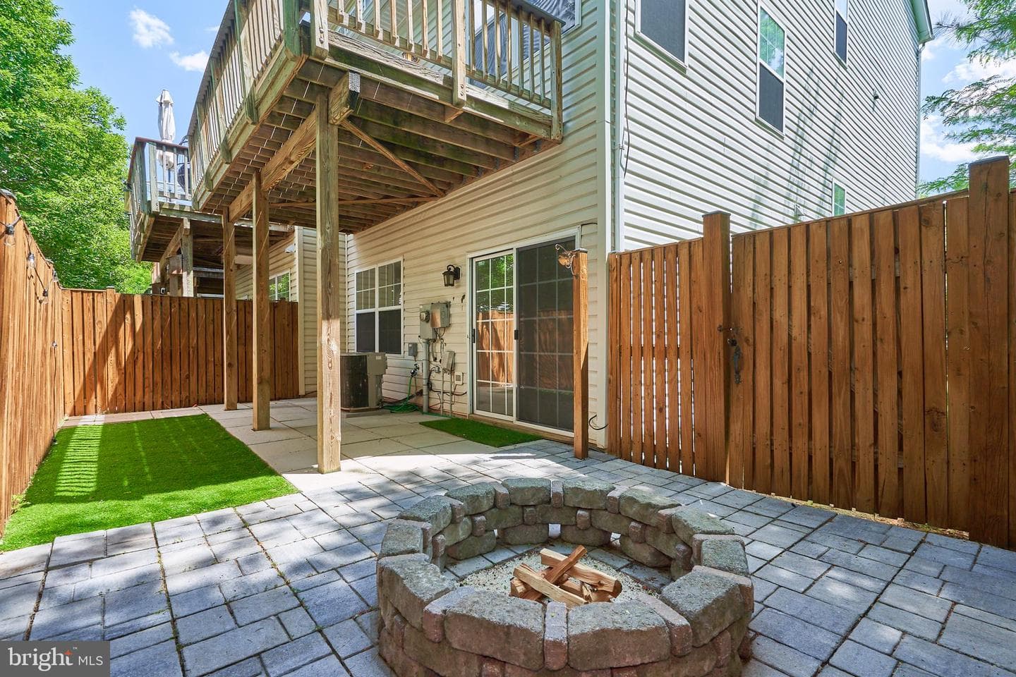 10196 Pale Rose Loop photo 44