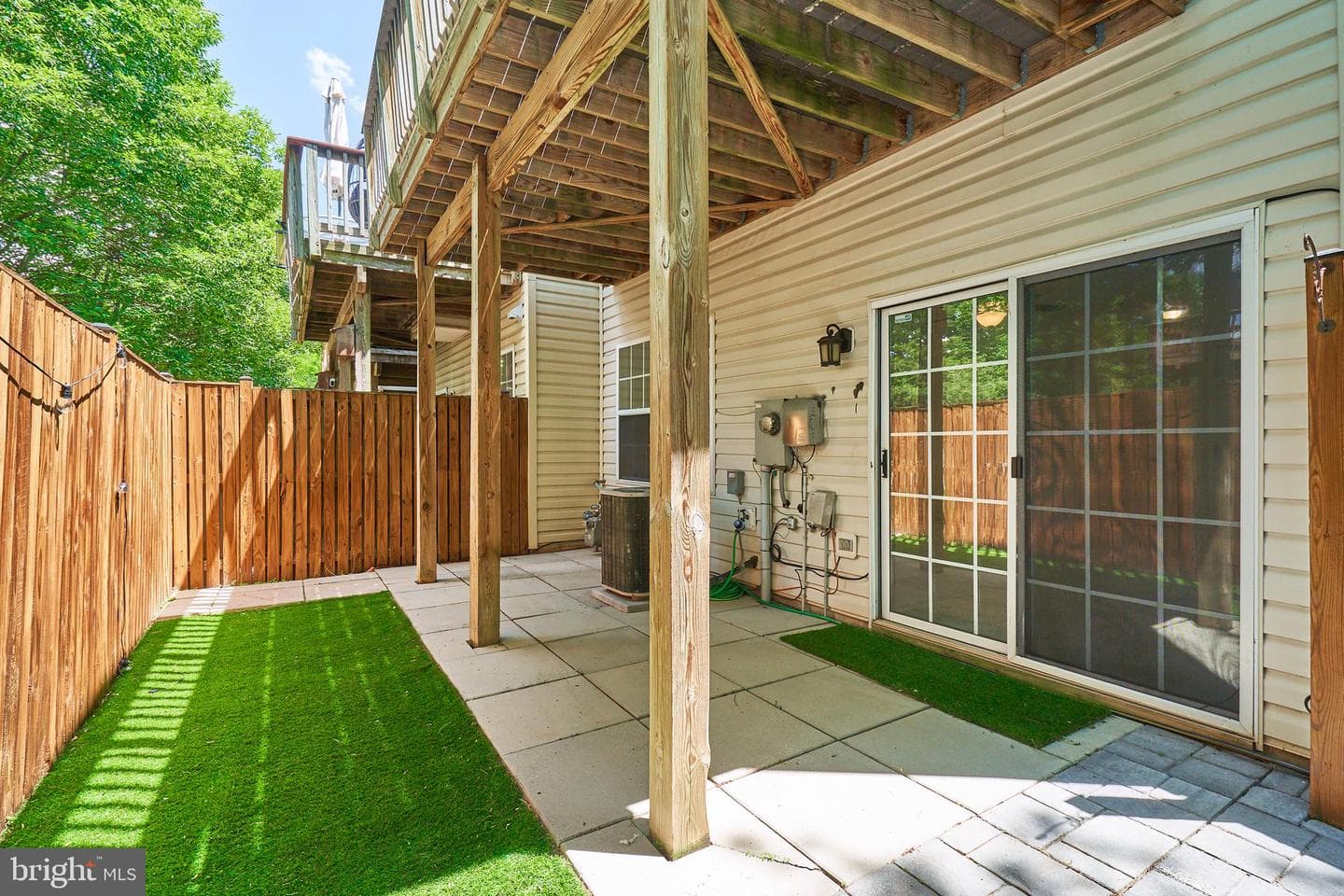 10196 Pale Rose Loop photo 45