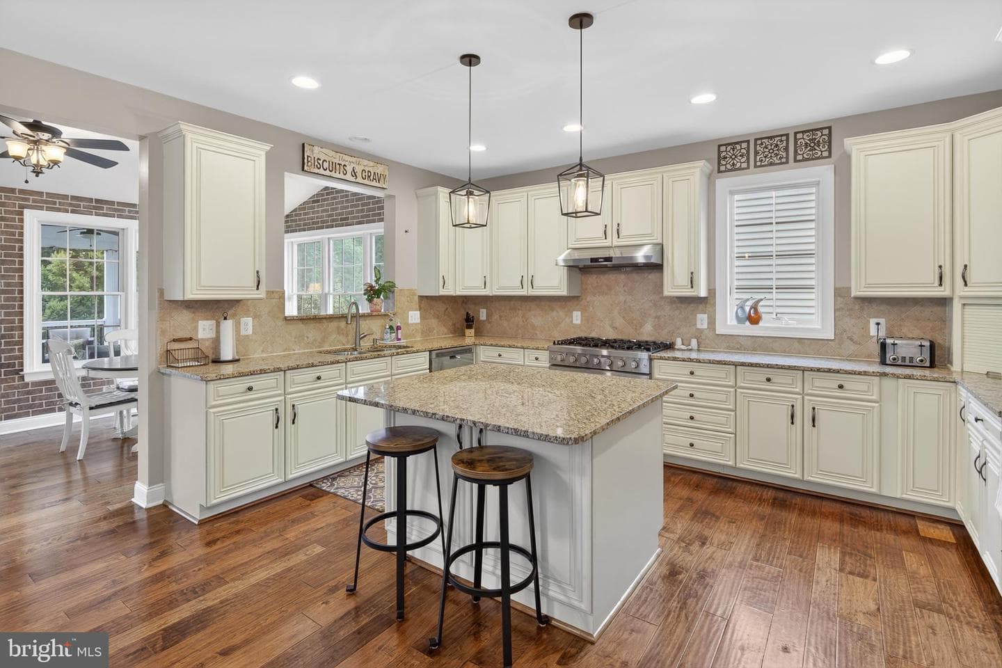 15709 Tanning House Place photo 11