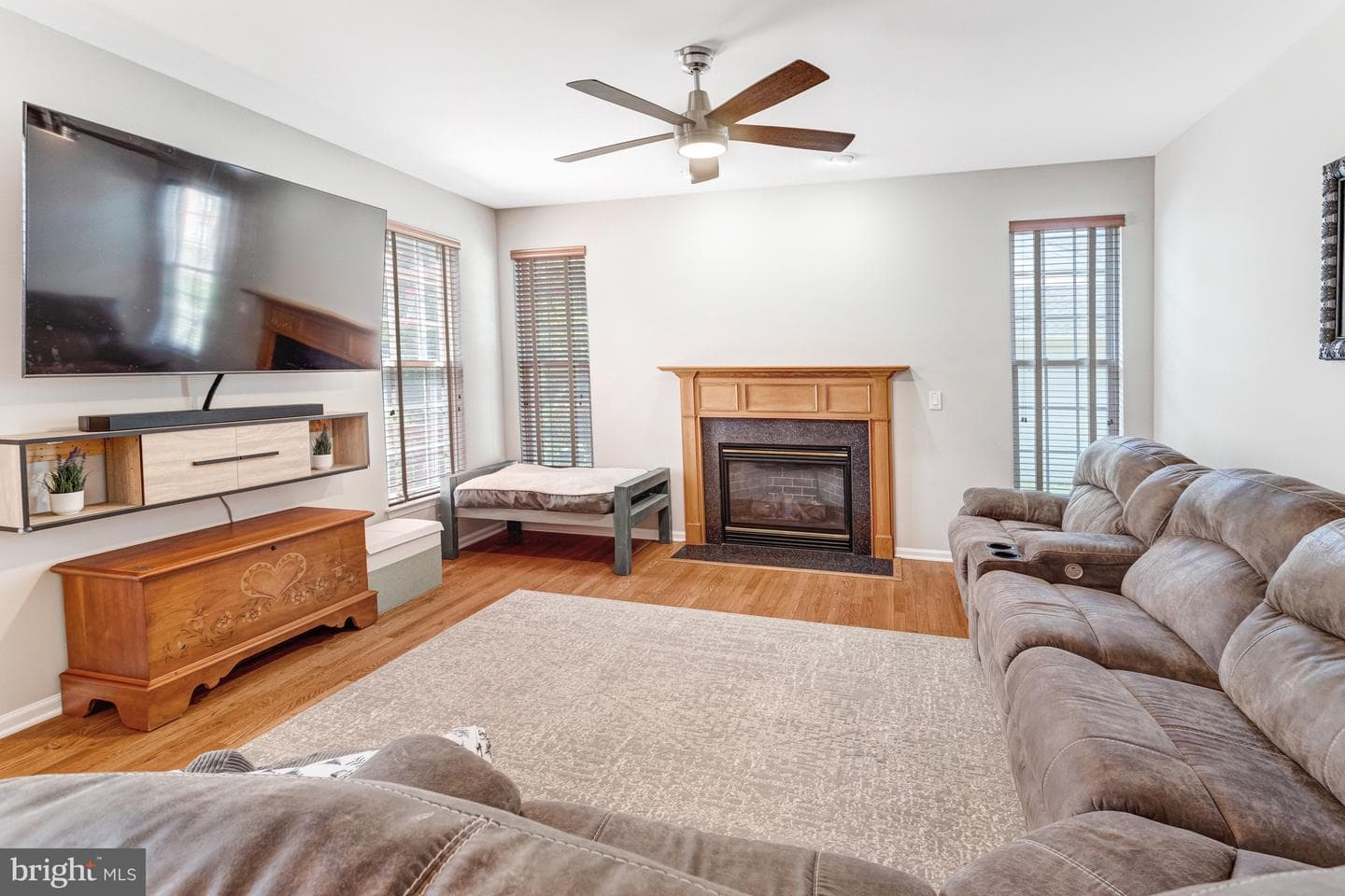 17701 Avenel Lane photo 15