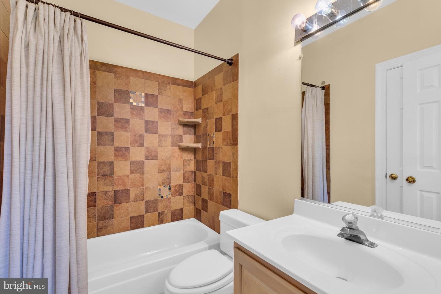4280 Lawnvale Drive photo 43