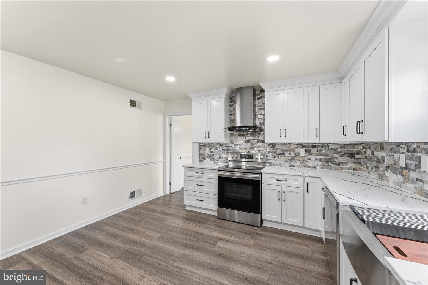 2611 Alvey Drive photo 11