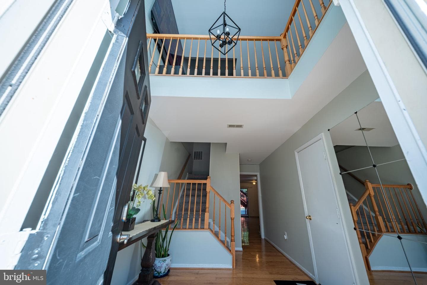 12747 Sidney Way photo 2