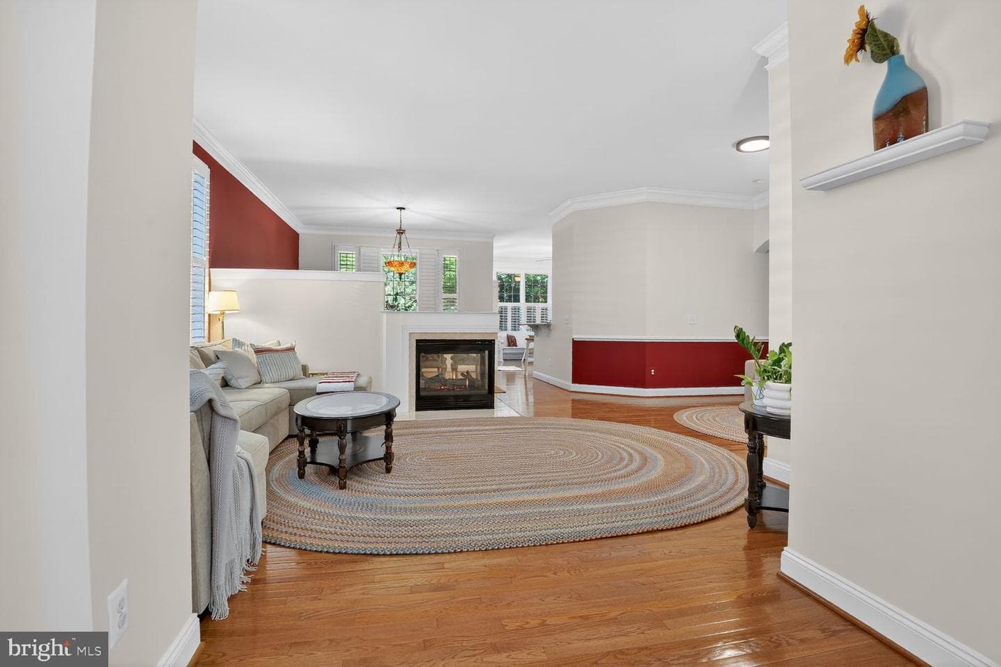 15508 Hagen Way, Haymarket