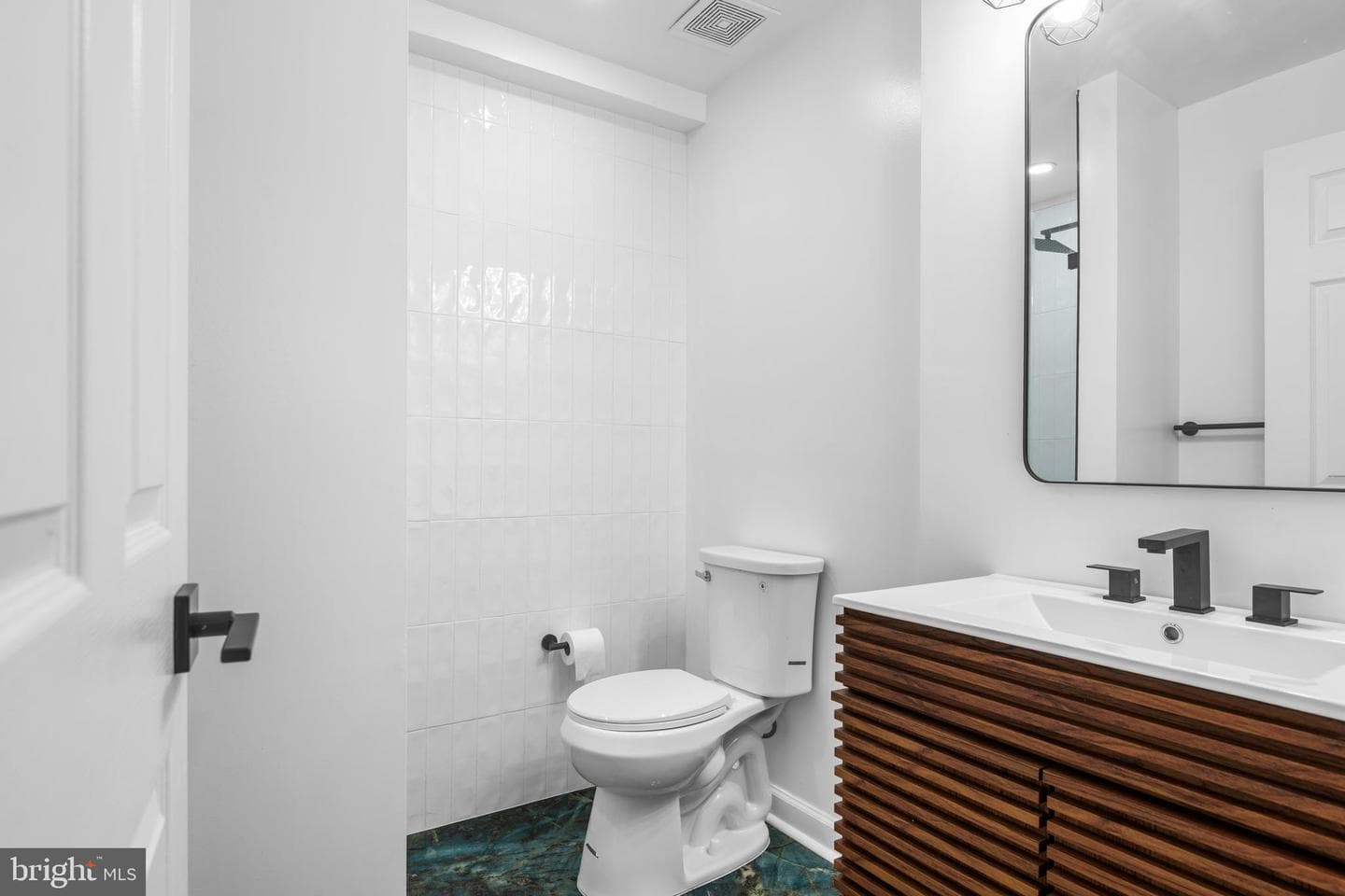 4925 Frishman Court photo 37