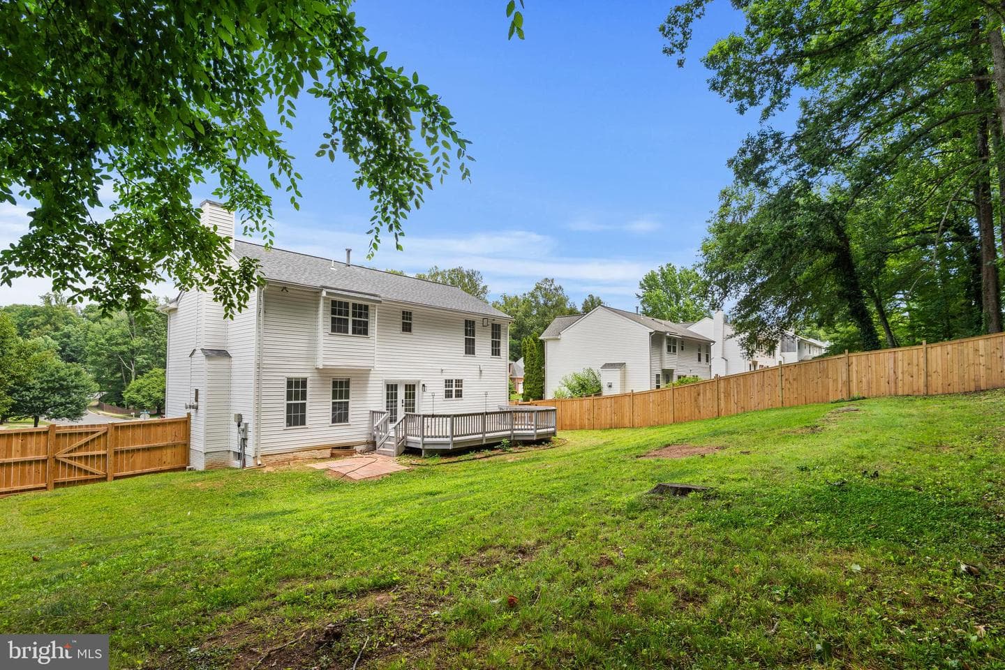 4925 Frishman Court photo 4