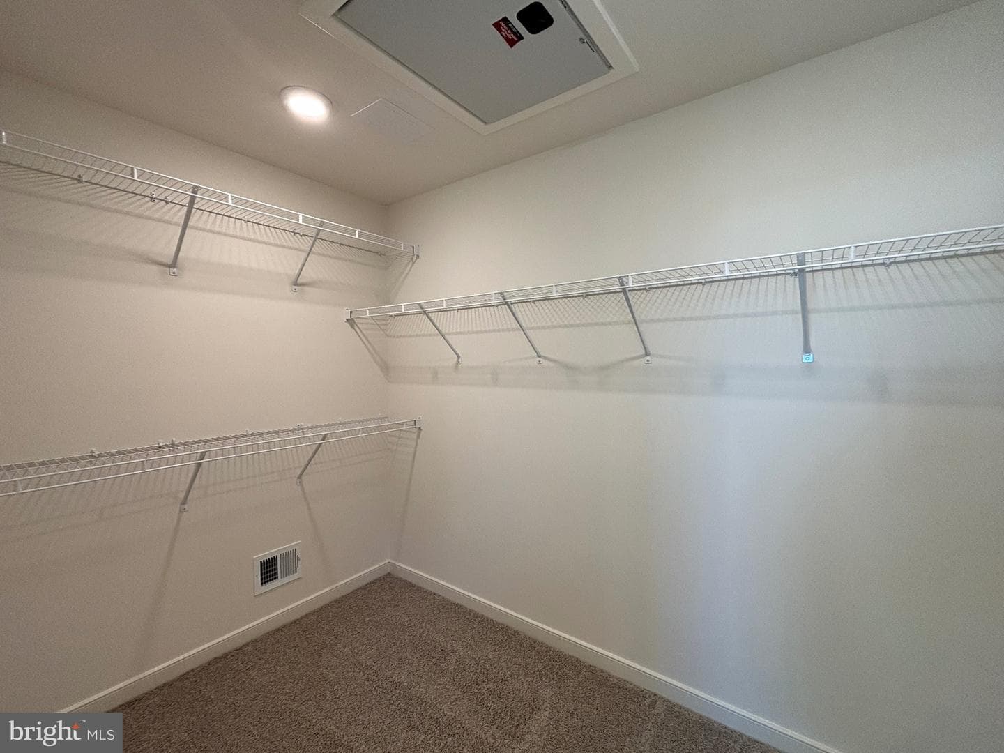 18024 Alicia Avenue photo 15