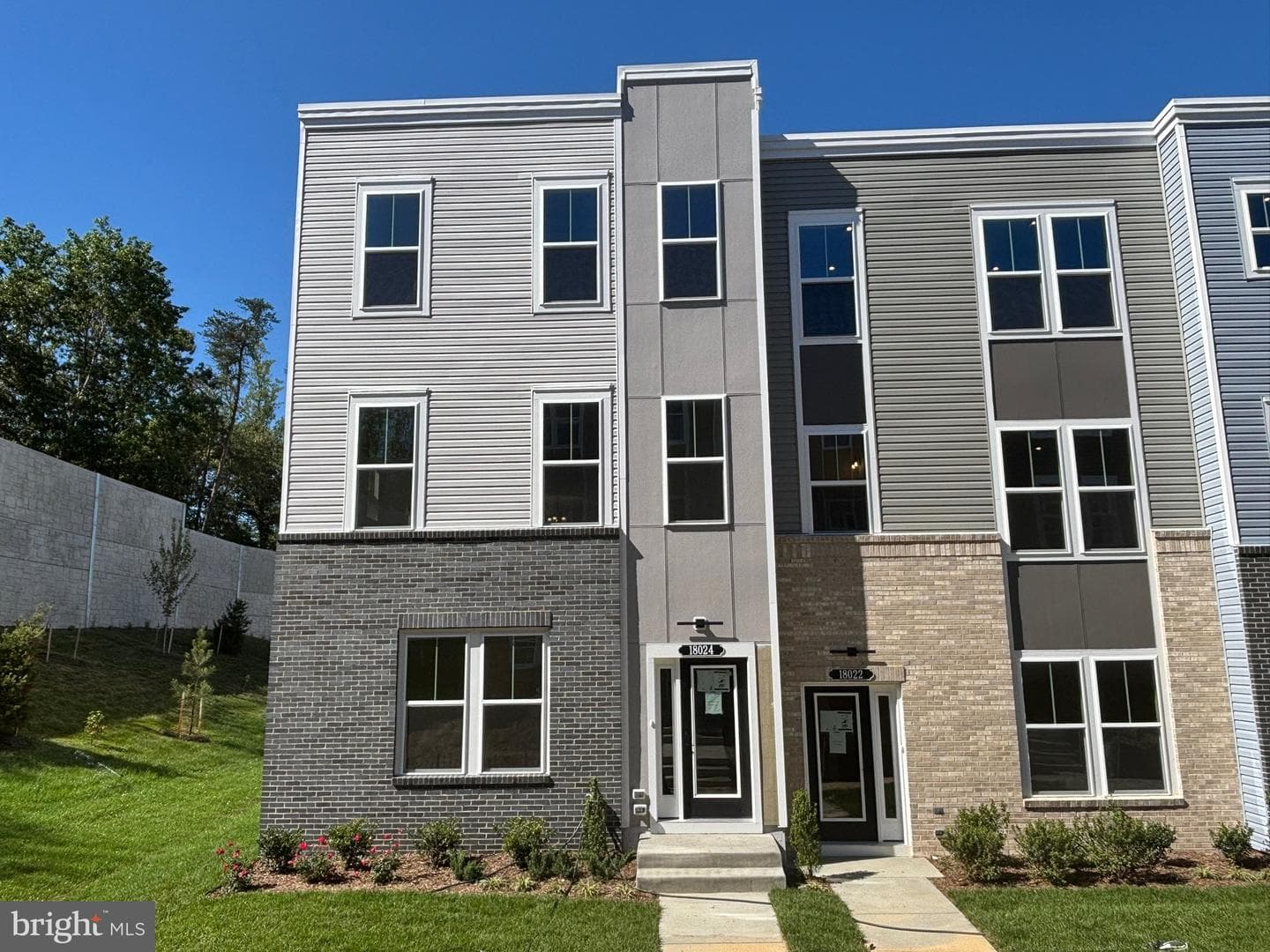18024 Alicia Avenue photo 24