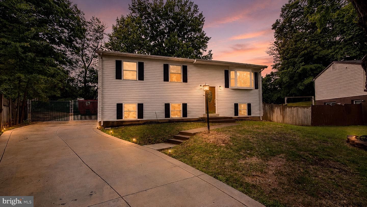 5303 Macwood Drive, Woodbridge