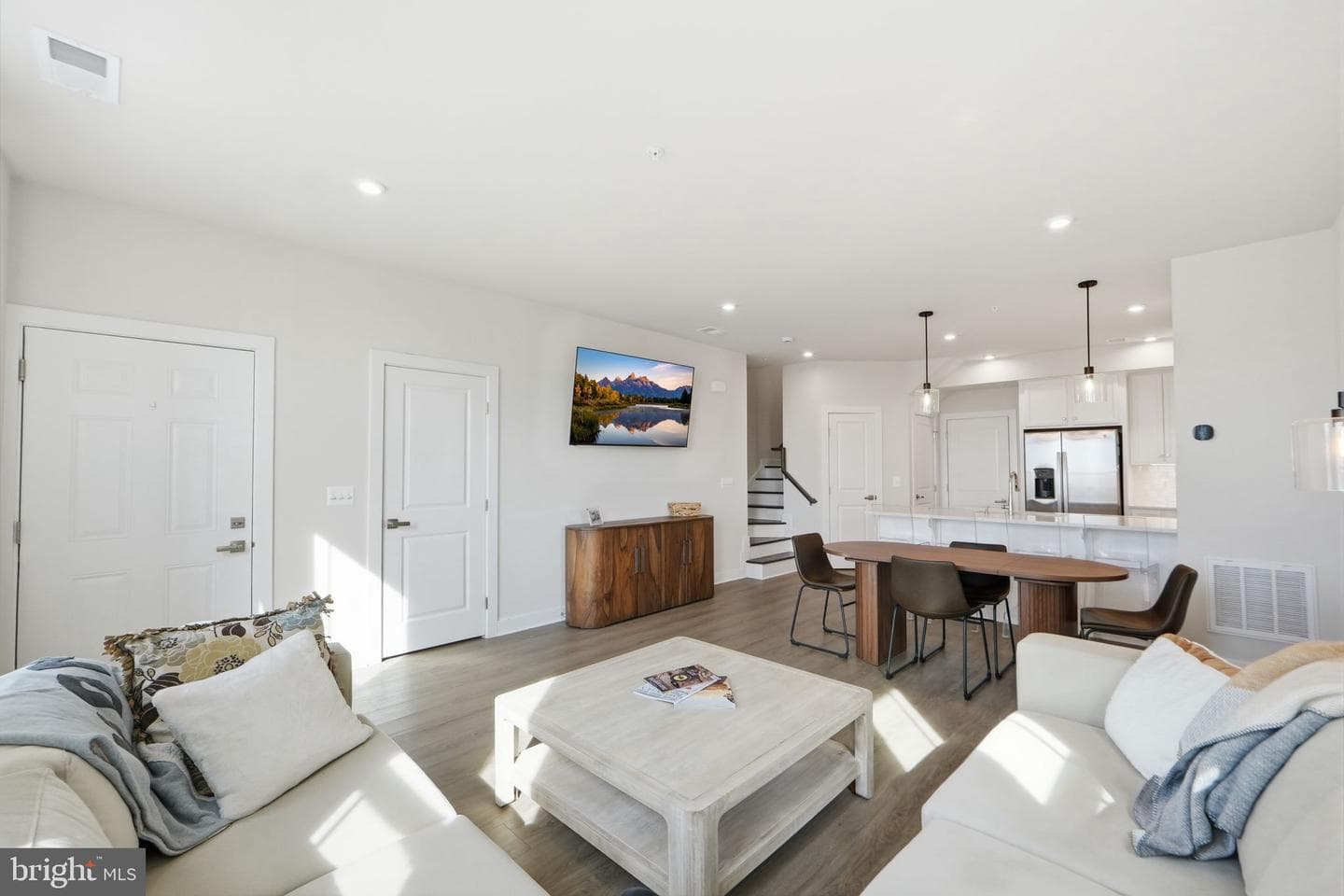 1670 Kirkman Street photo 4
