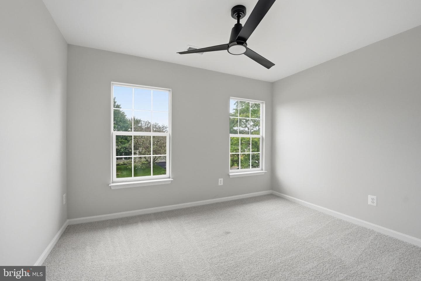 9532 Clematis Street photo 16
