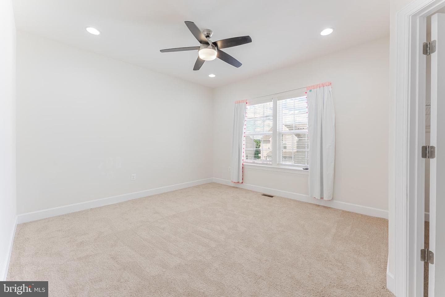 5829 Amanda Rose Lane photo 43