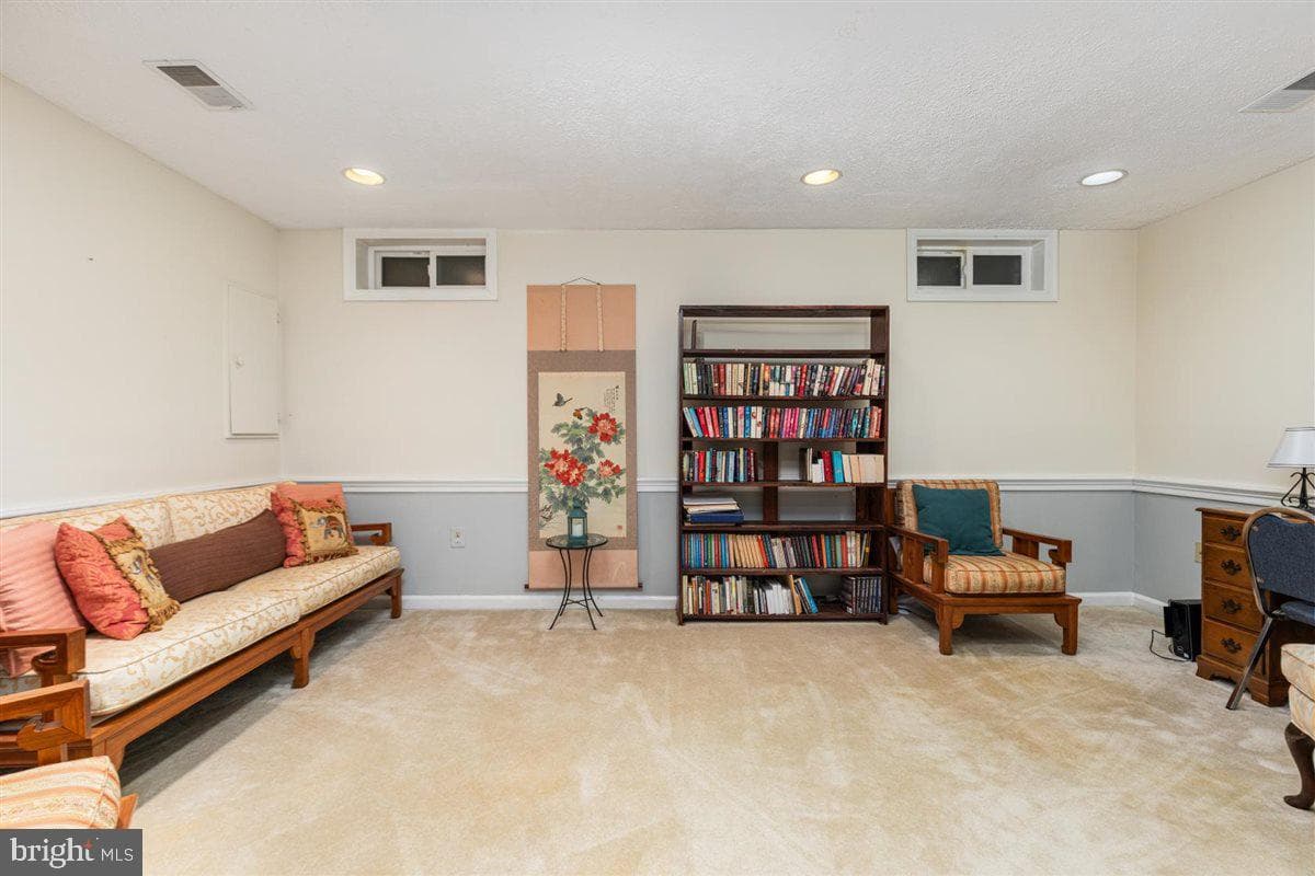 12848 Mill House Court photo 30