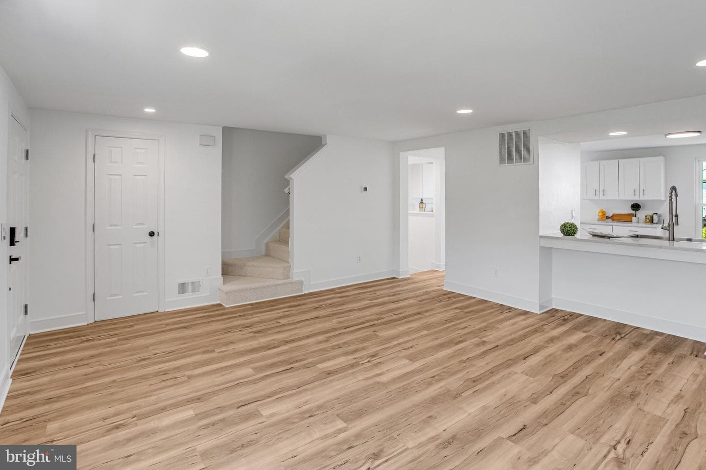 16948 Point Pleasant Lane photo 7