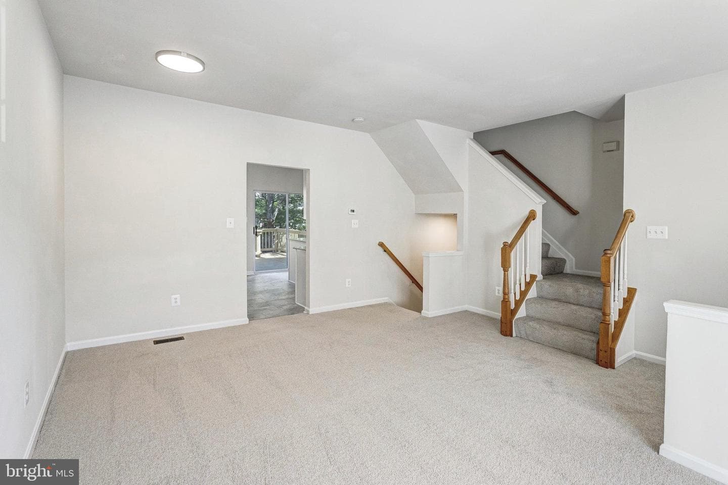 10504 Montrose Way photo 15