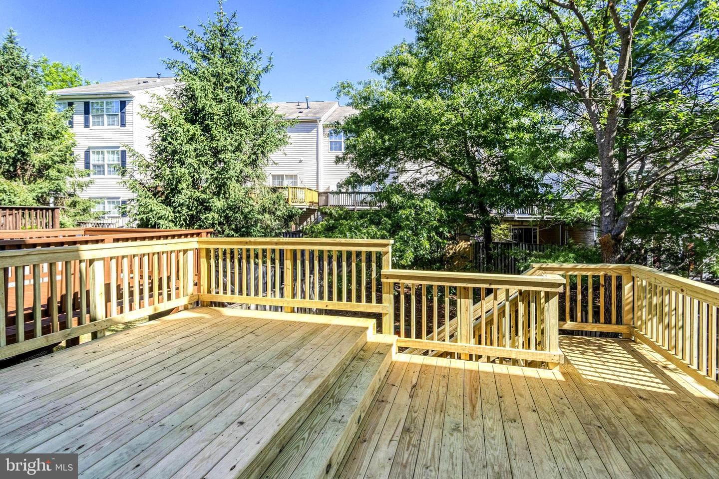 10504 Montrose Way photo 7