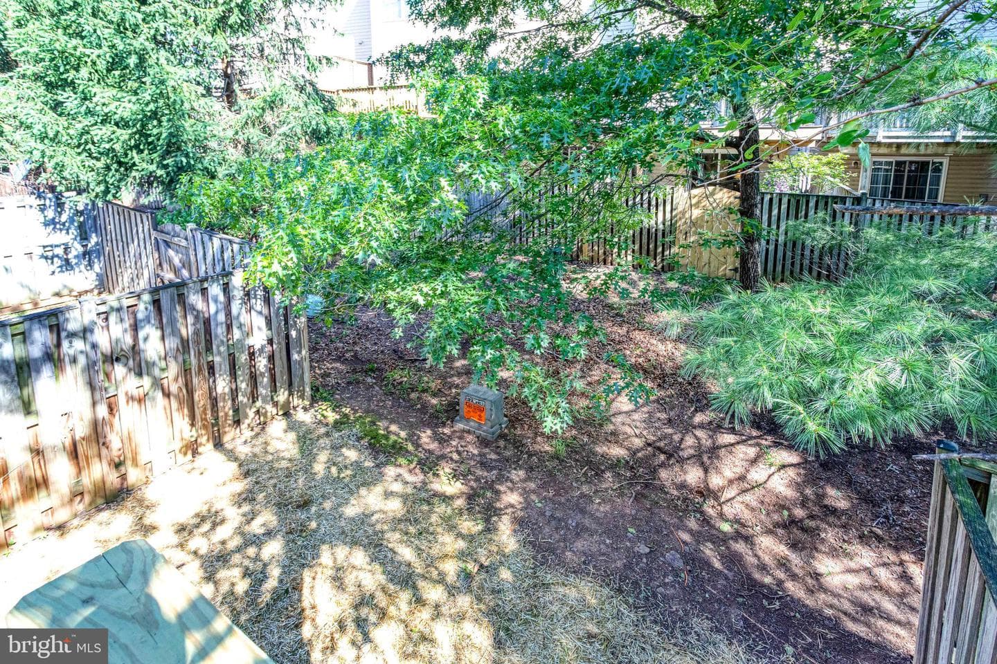 10504 Montrose Way photo 8