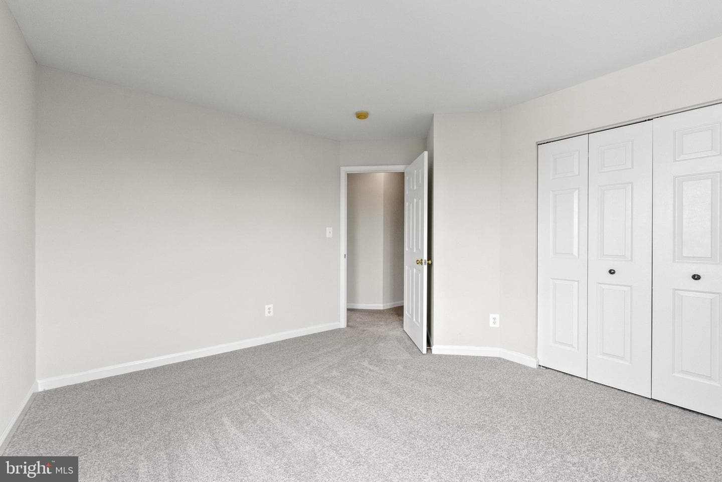 9556 Ballagan Court photo 18