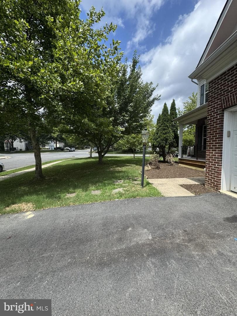 15563 Kelley Farm Court photo 2