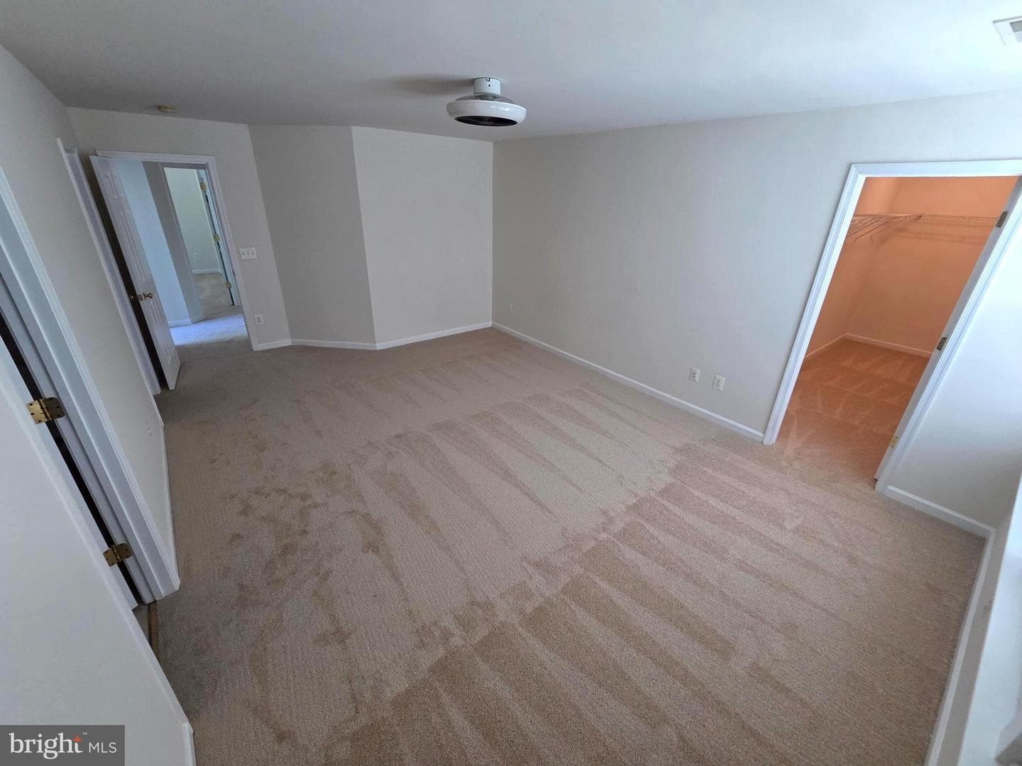 15563 Kelley Farm Court photo 8