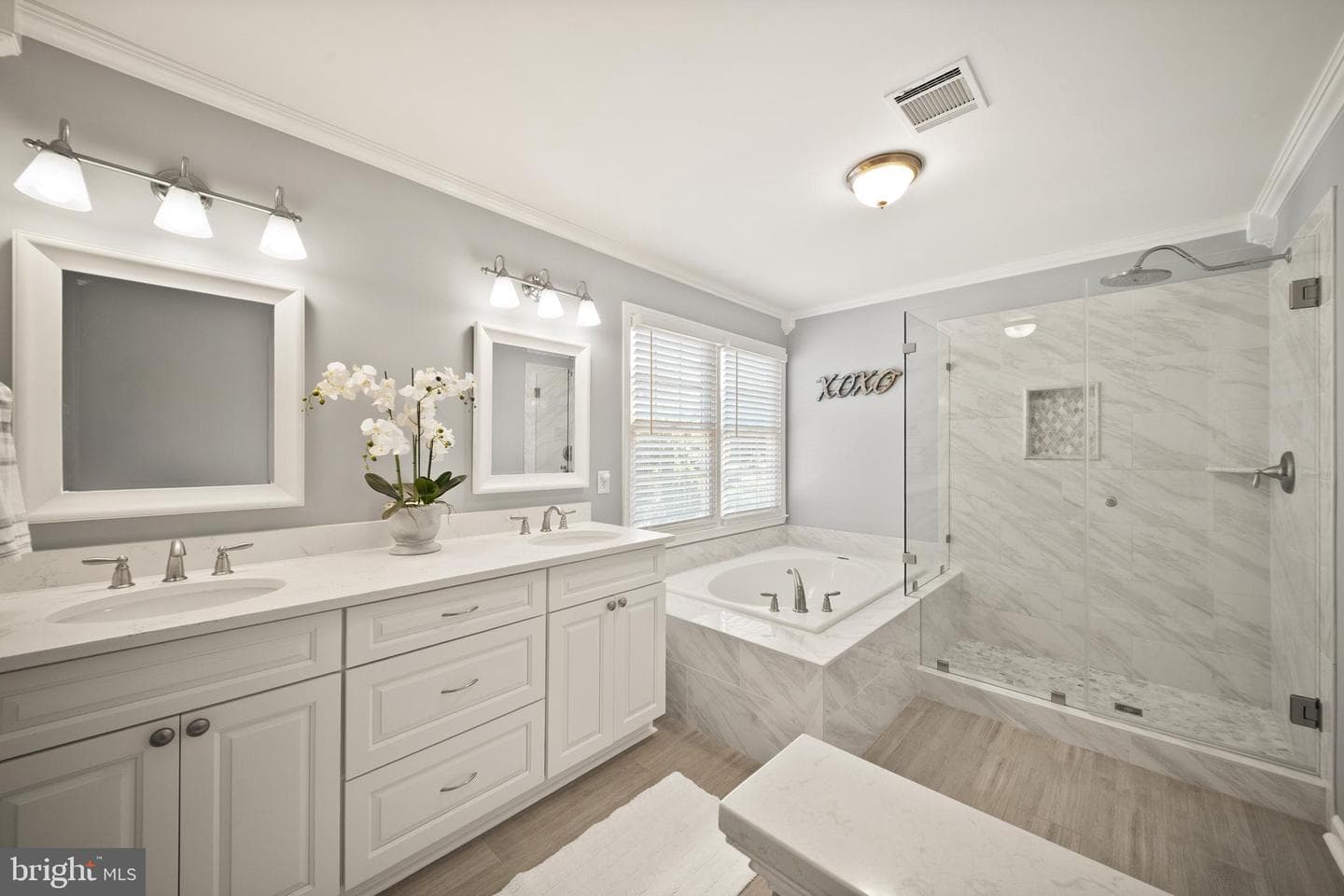 8190 Lone Oak Court photo 32