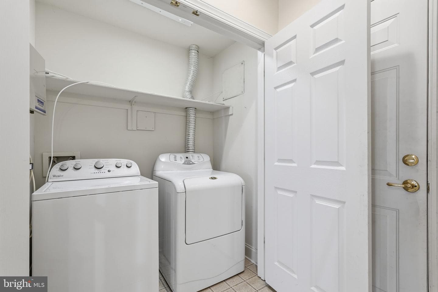 6830 Witton Circle photo 23