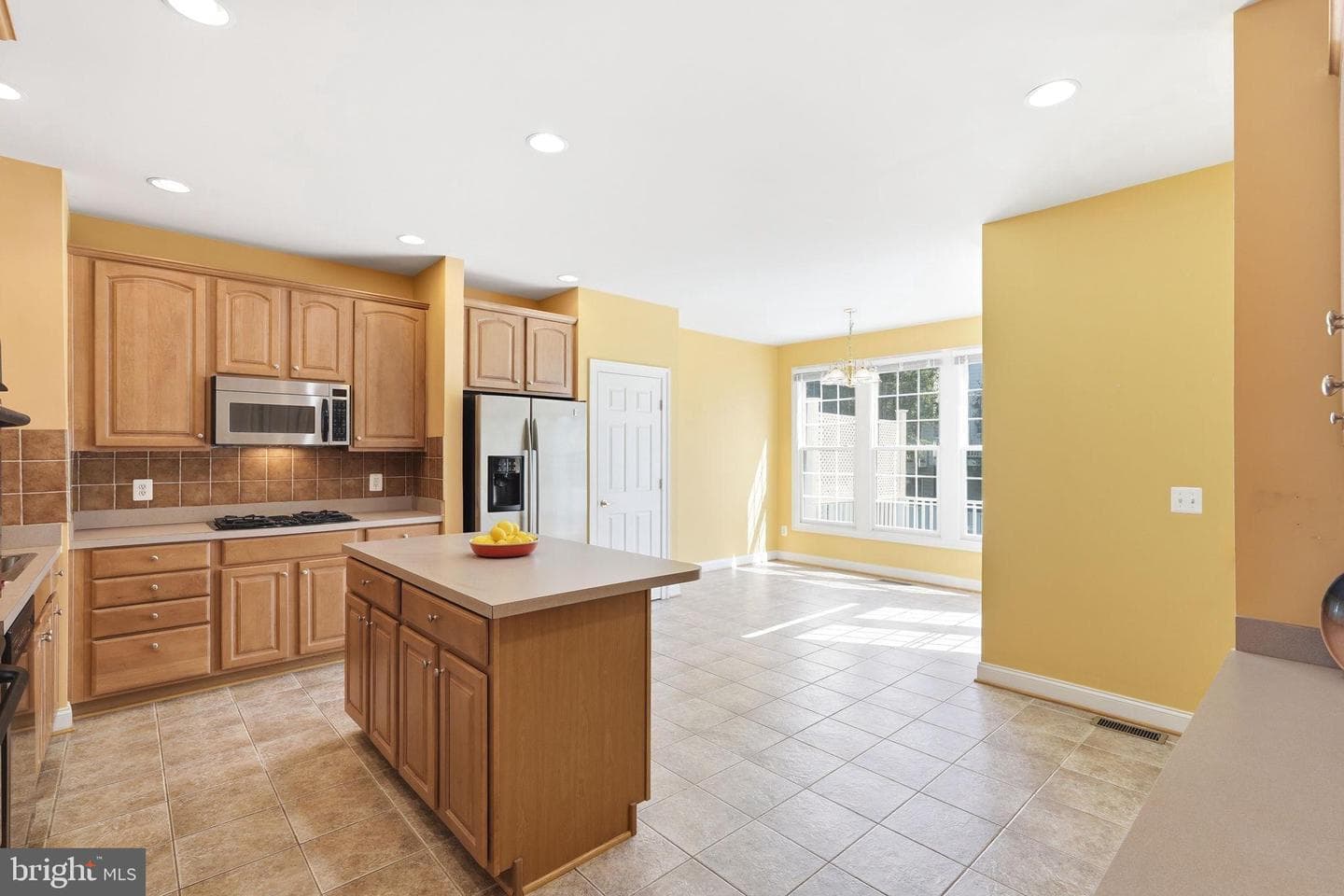 6830 Witton Circle photo 8