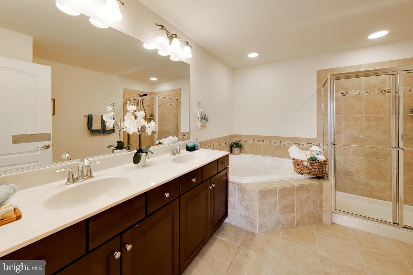 15330 Kensington Park Drive photo 23