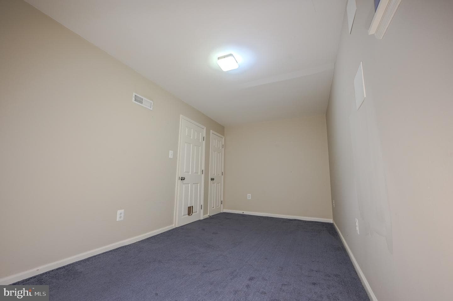 3391 Benbow Court photo 27