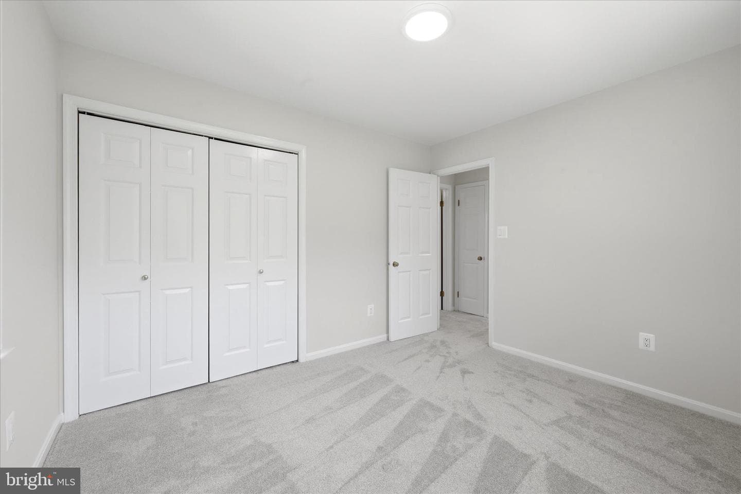 4556 Lawnvale Drive photo 19