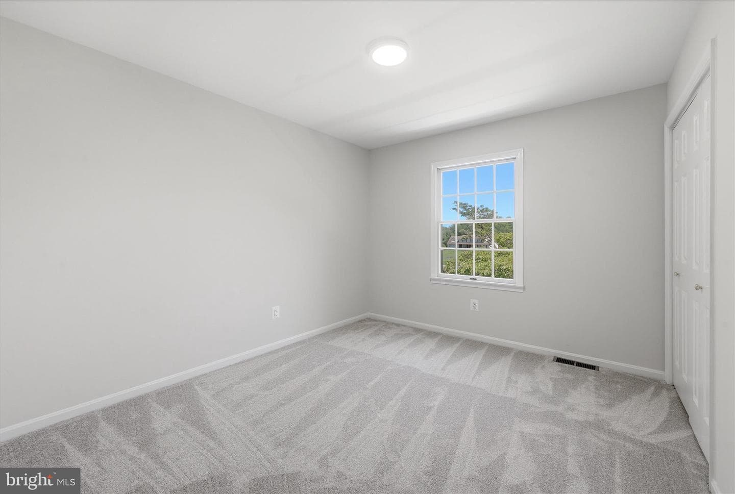 4556 Lawnvale Drive photo 22