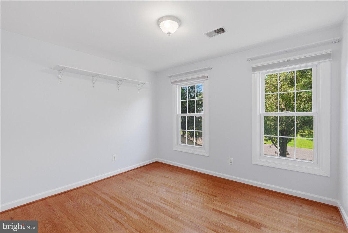 7818 Meadowgate Drive photo 31