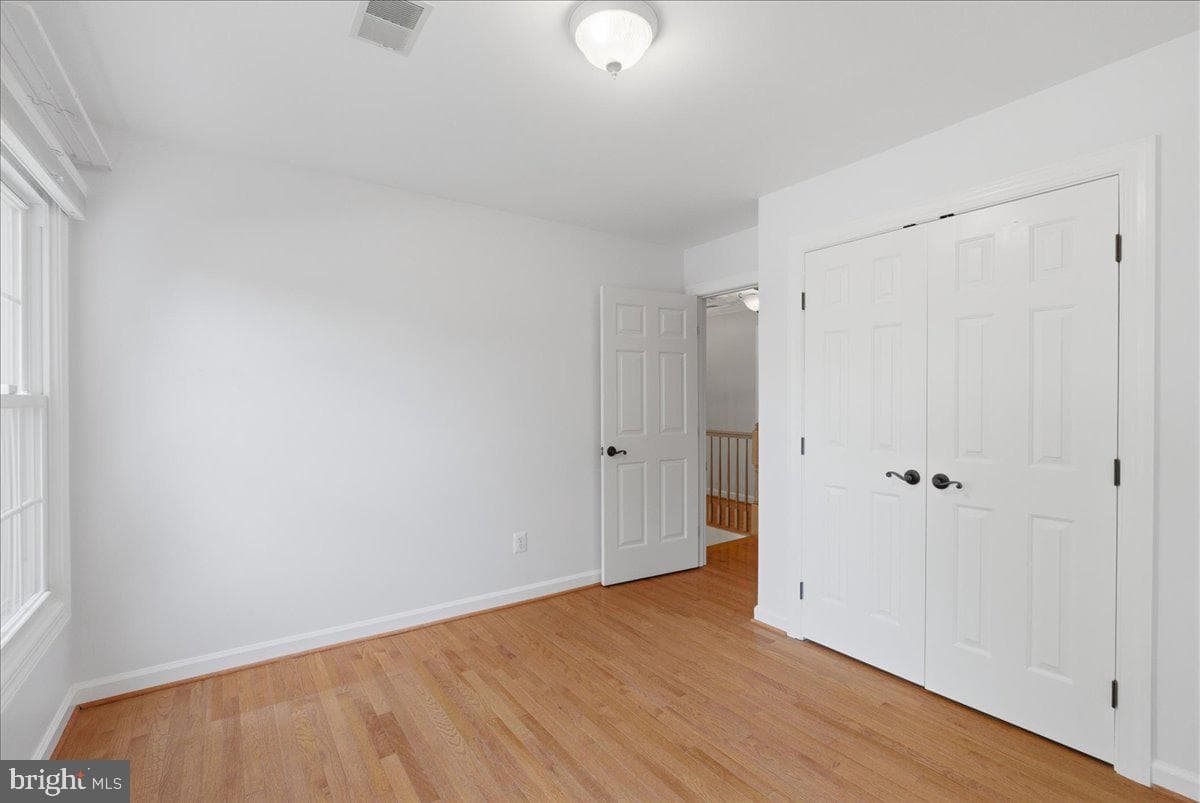7818 Meadowgate Drive photo 32