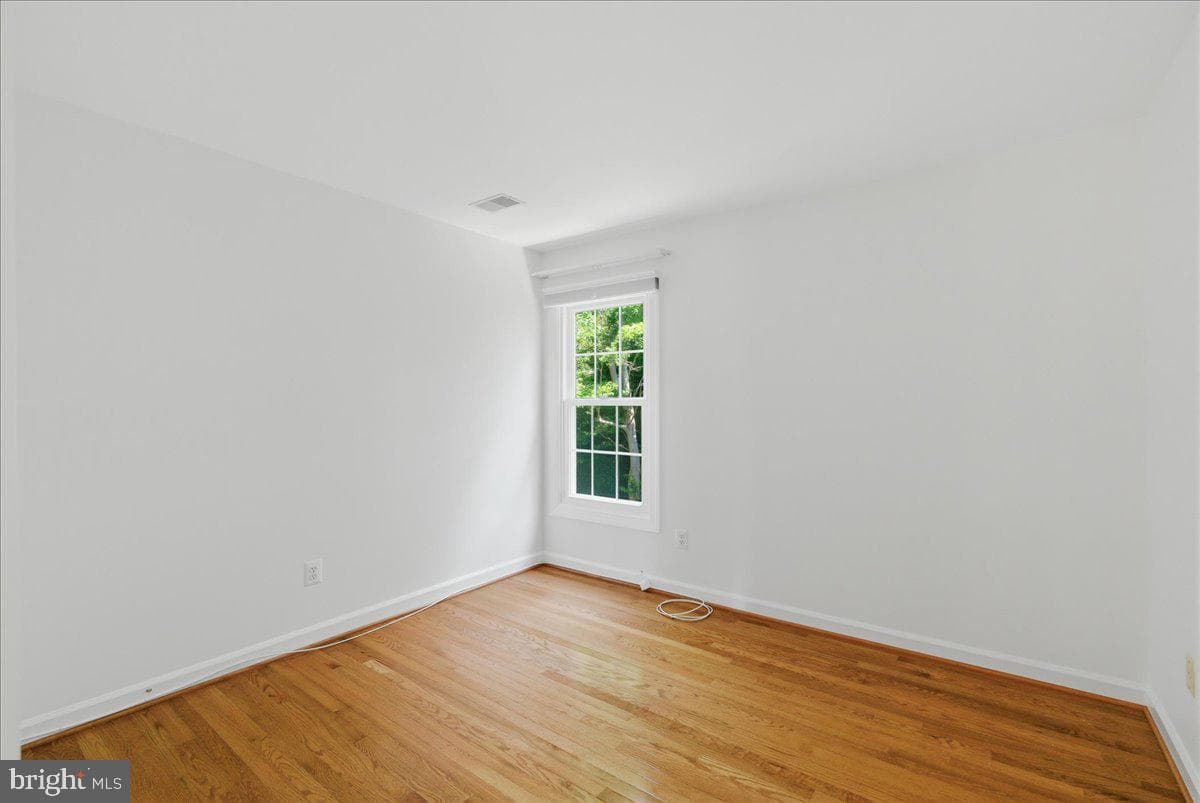 7818 Meadowgate Drive photo 35