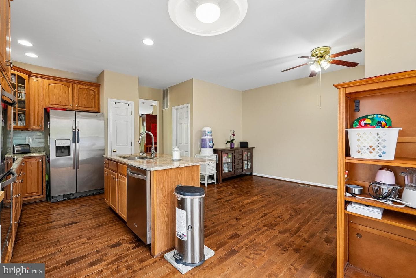 6725 Emmanuel Court photo 11