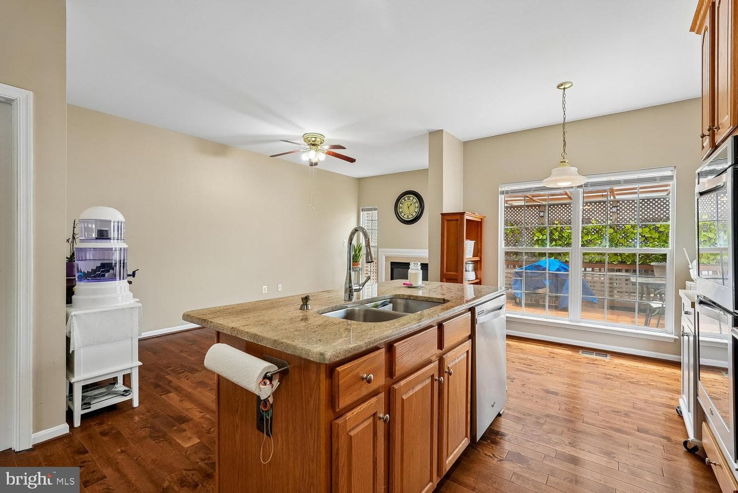 6725 Emmanuel Court photo 8