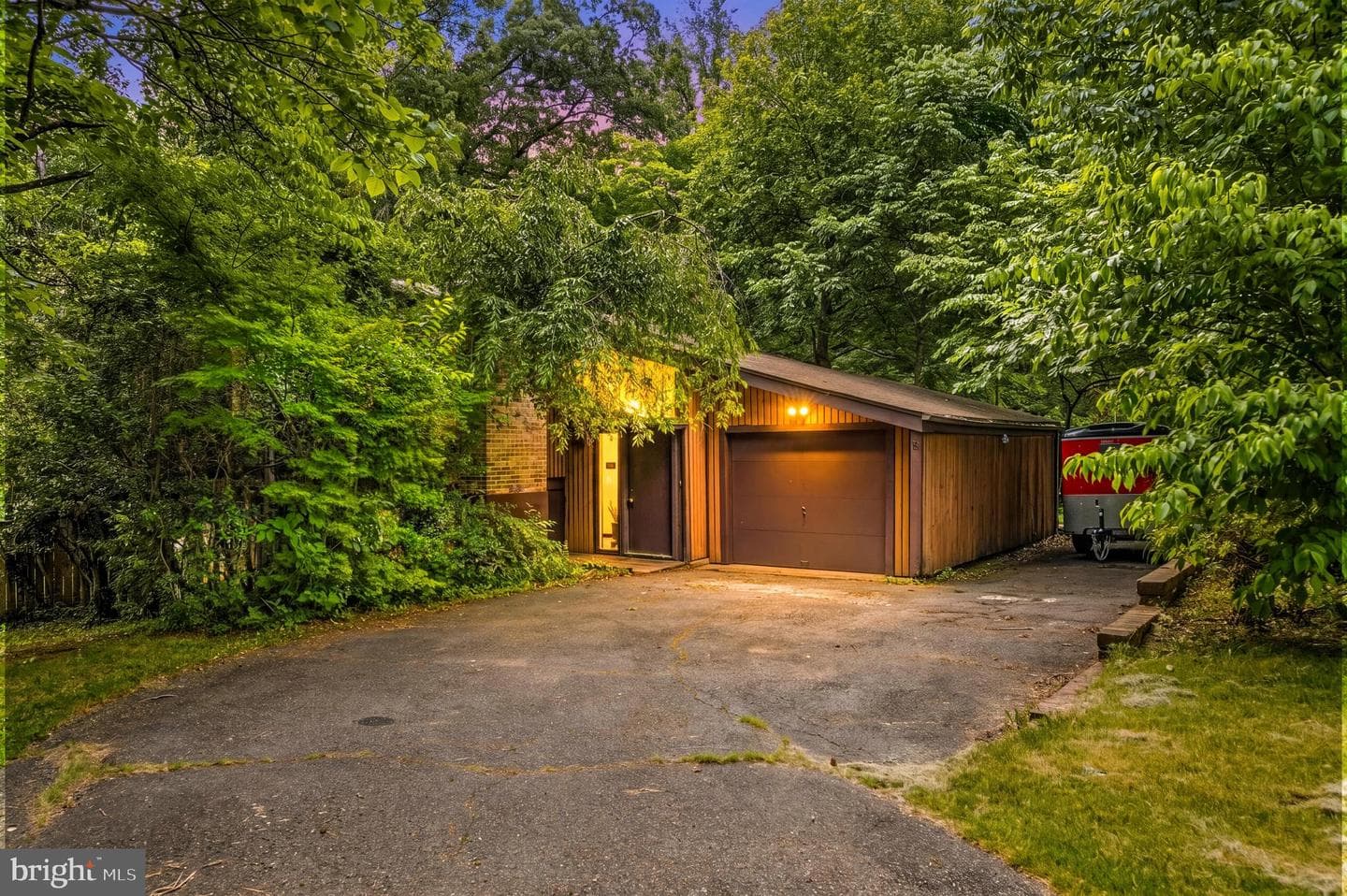 6270 Occoquan Forest Drive photo 1
