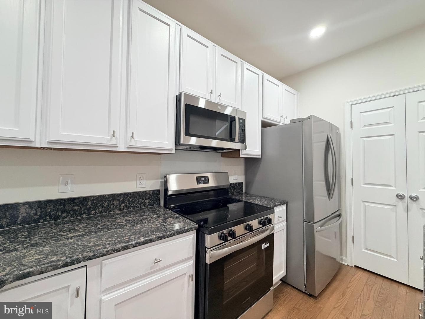 4425 Torrence Place photo 10