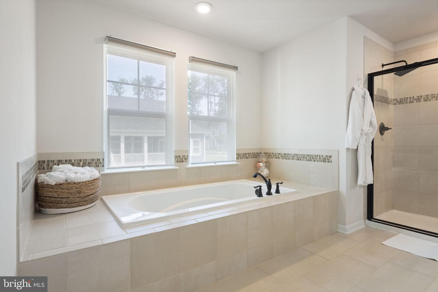 2604 Crossvine Drive photo 34