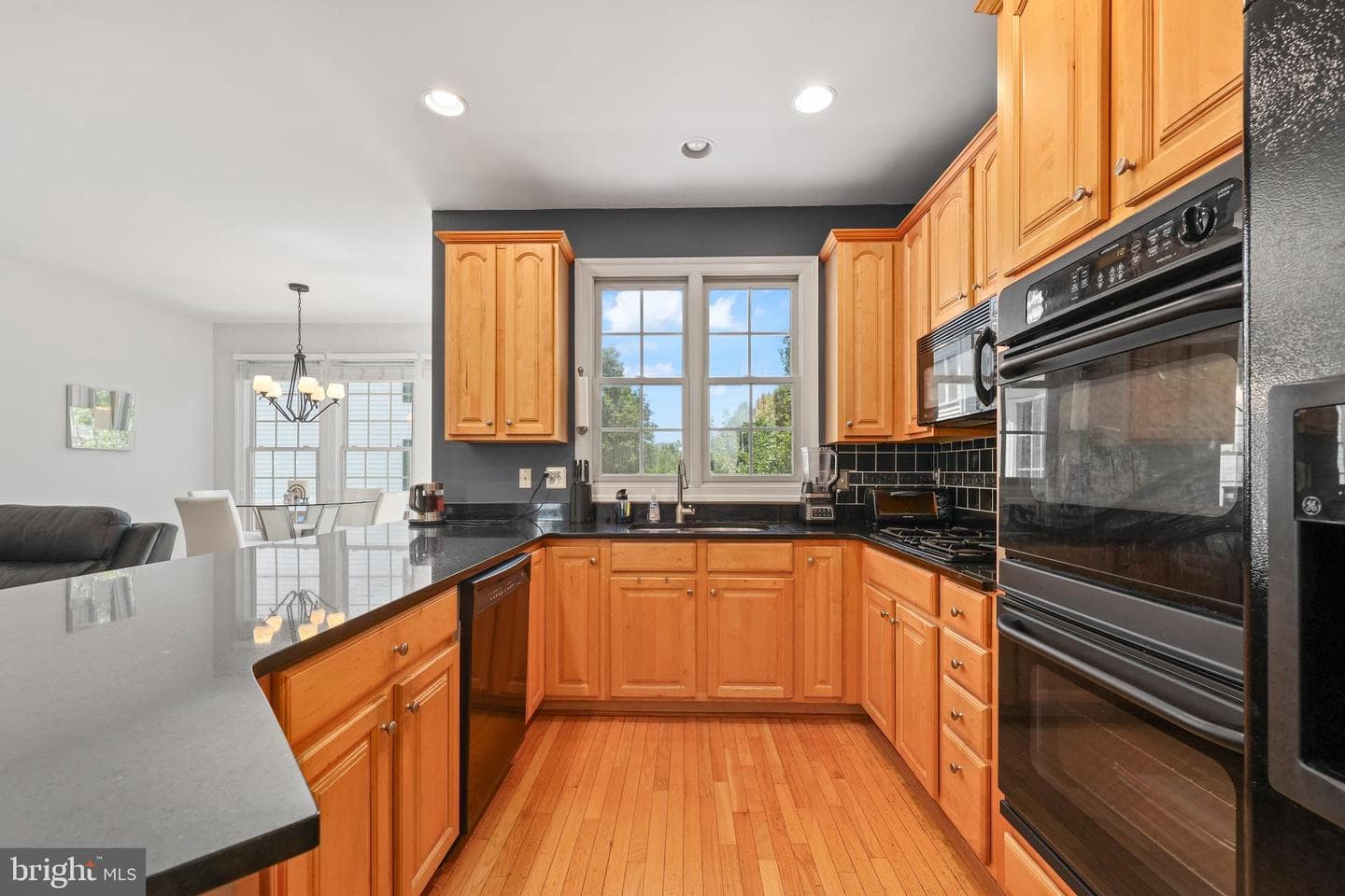 6806 Witton Circle photo 12
