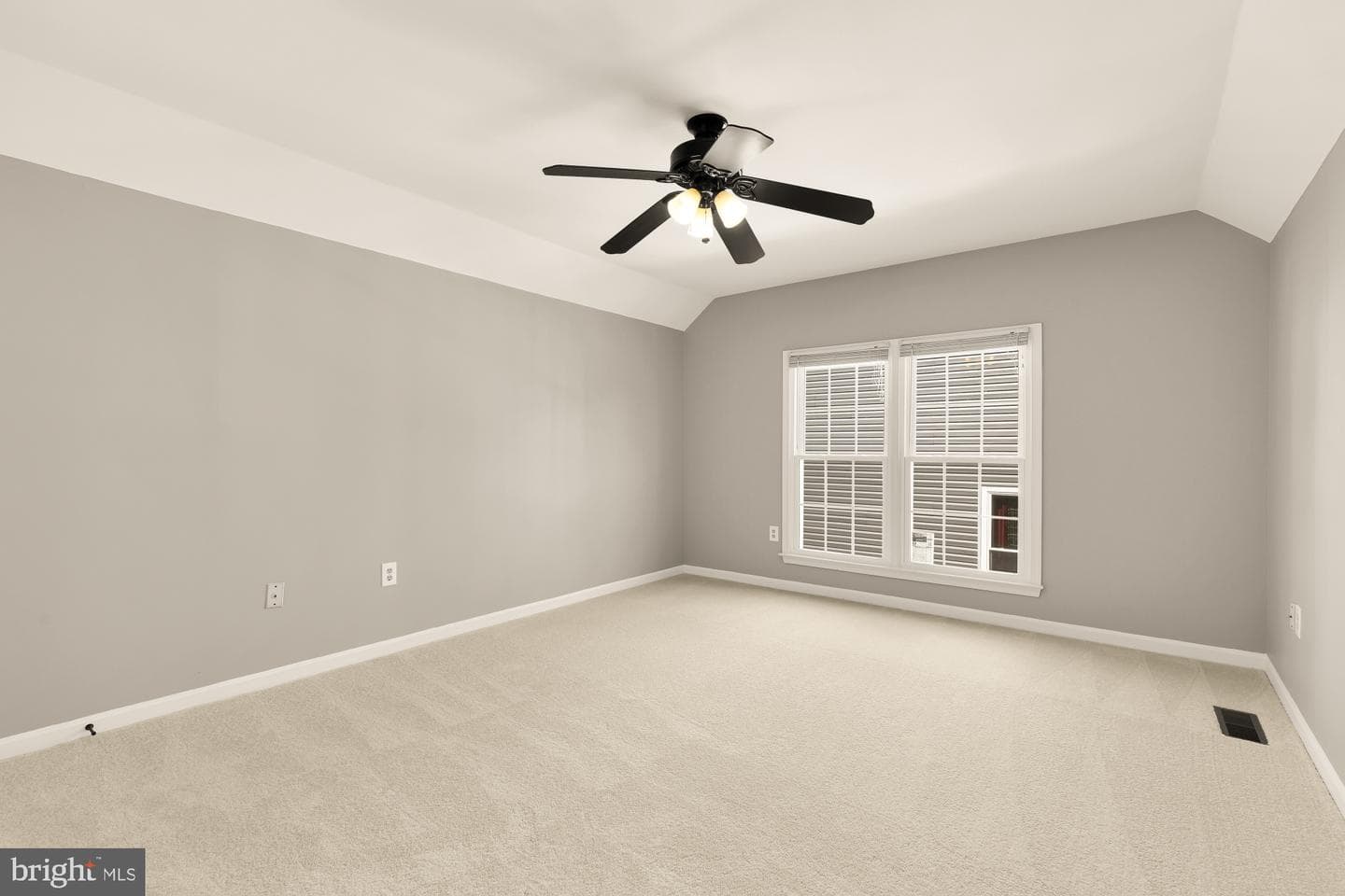 13581 Castlebridge Lane photo 38