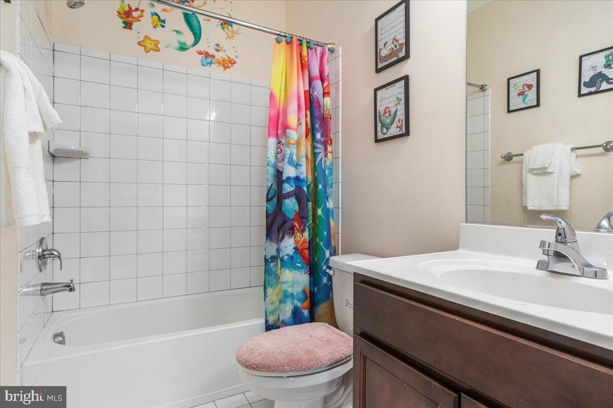 12137 Hickory Falls Court photo 39
