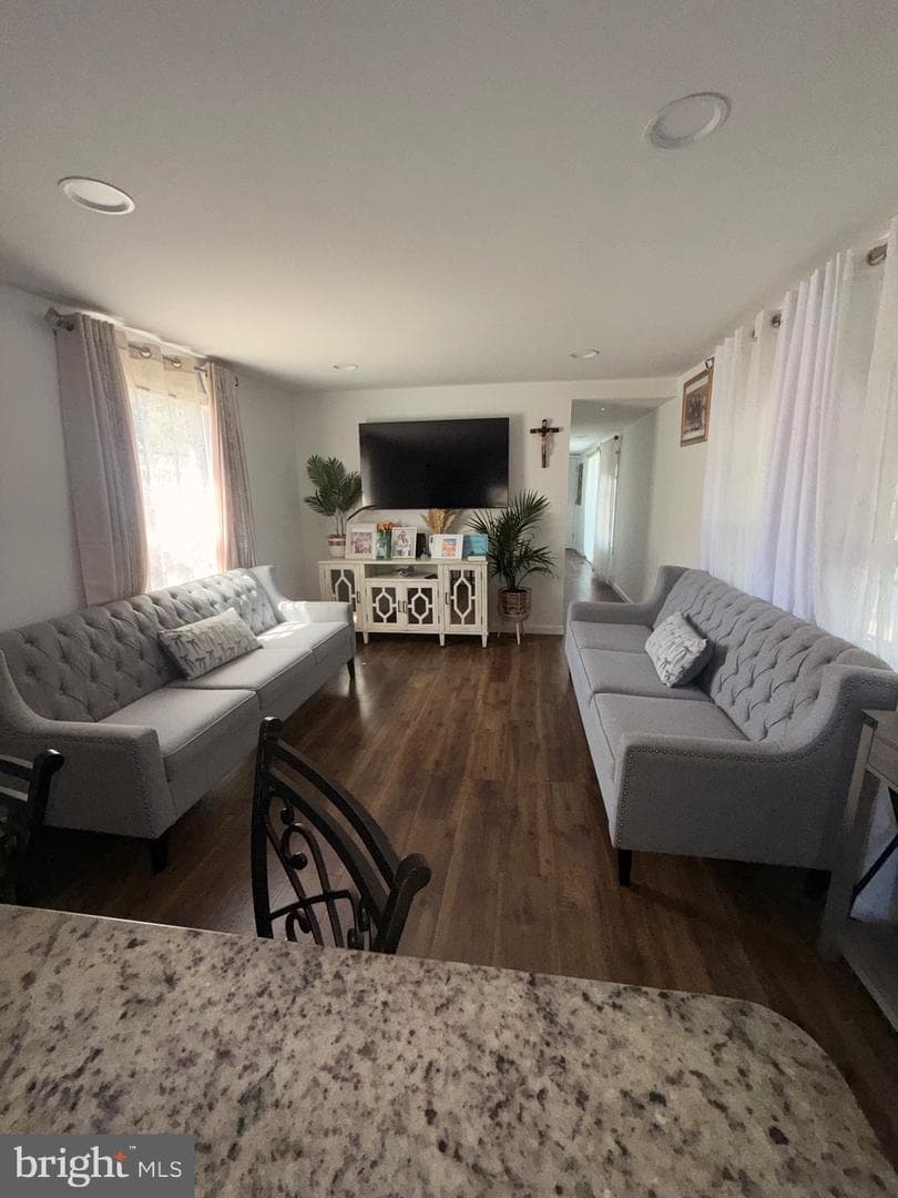 7410 Moss Ln photo 8