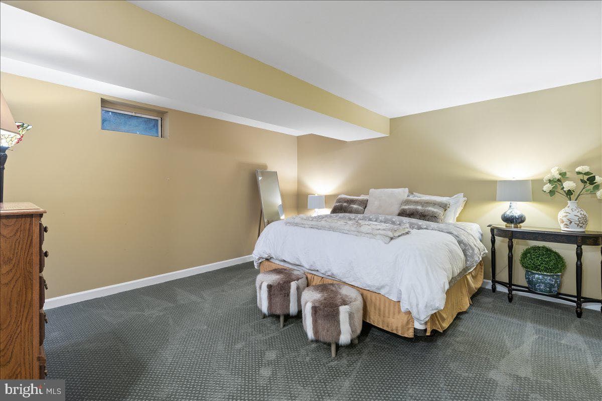 7726 Virginia Oaks Drive photo 47
