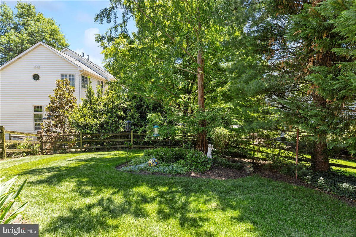 7726 Virginia Oaks Drive photo 52