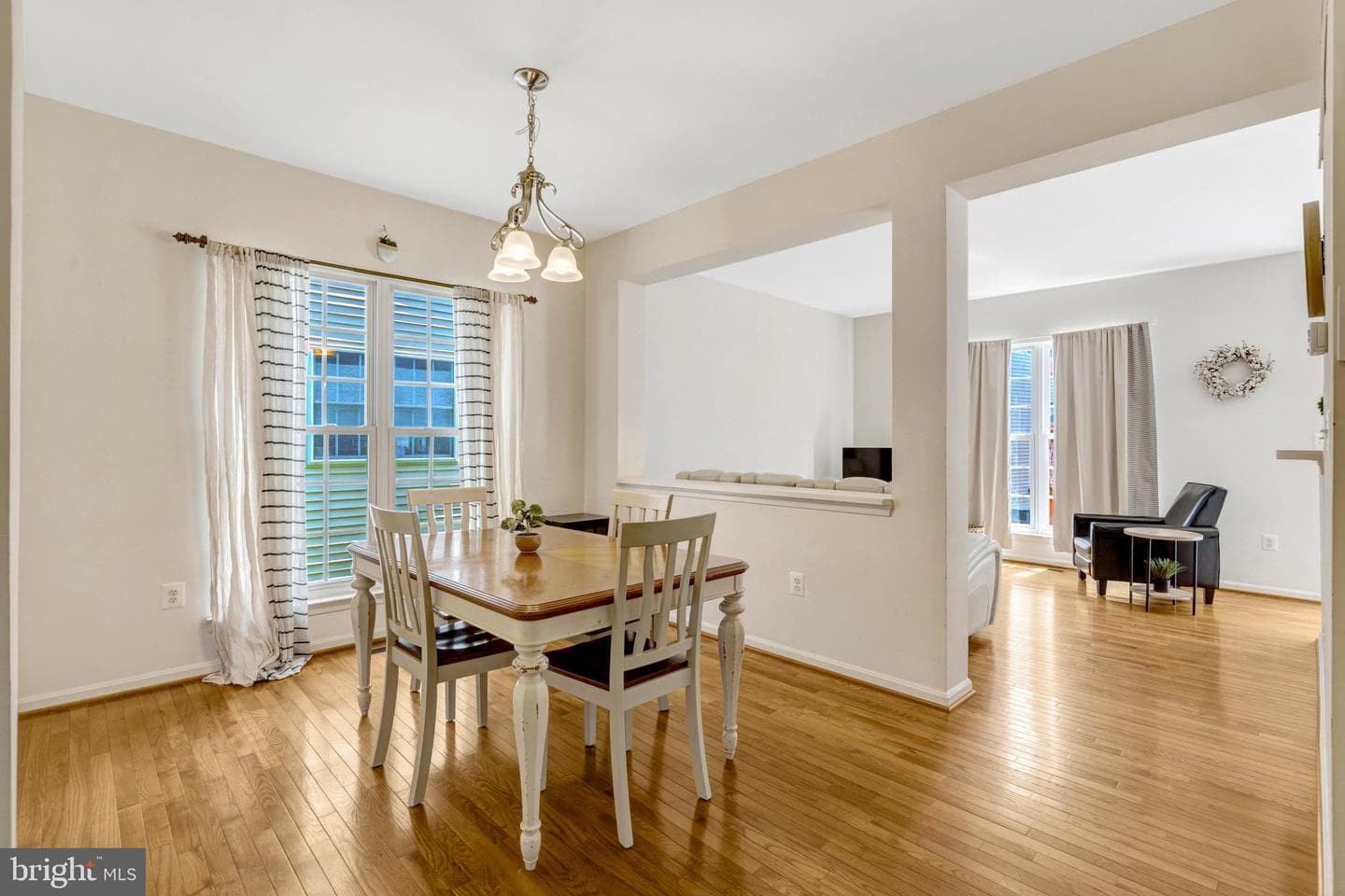 13521 Wansteadt Place photo 4
