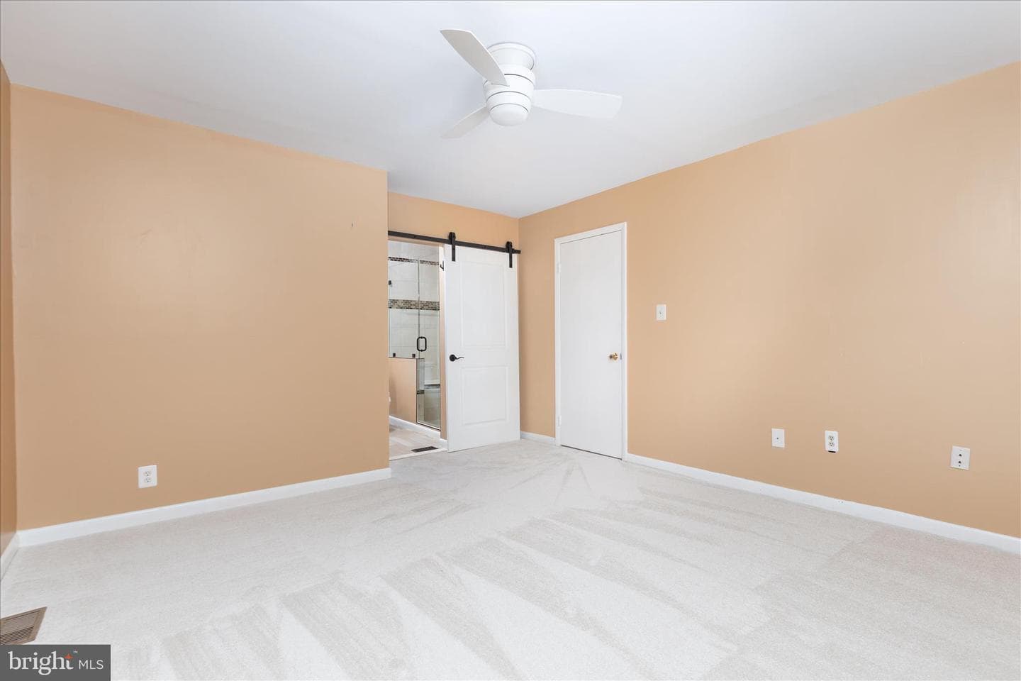 5702 Sailstone Lane photo 20