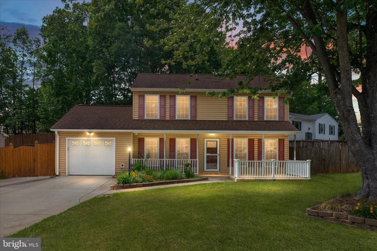 5702 Sailstone Lane photo 3