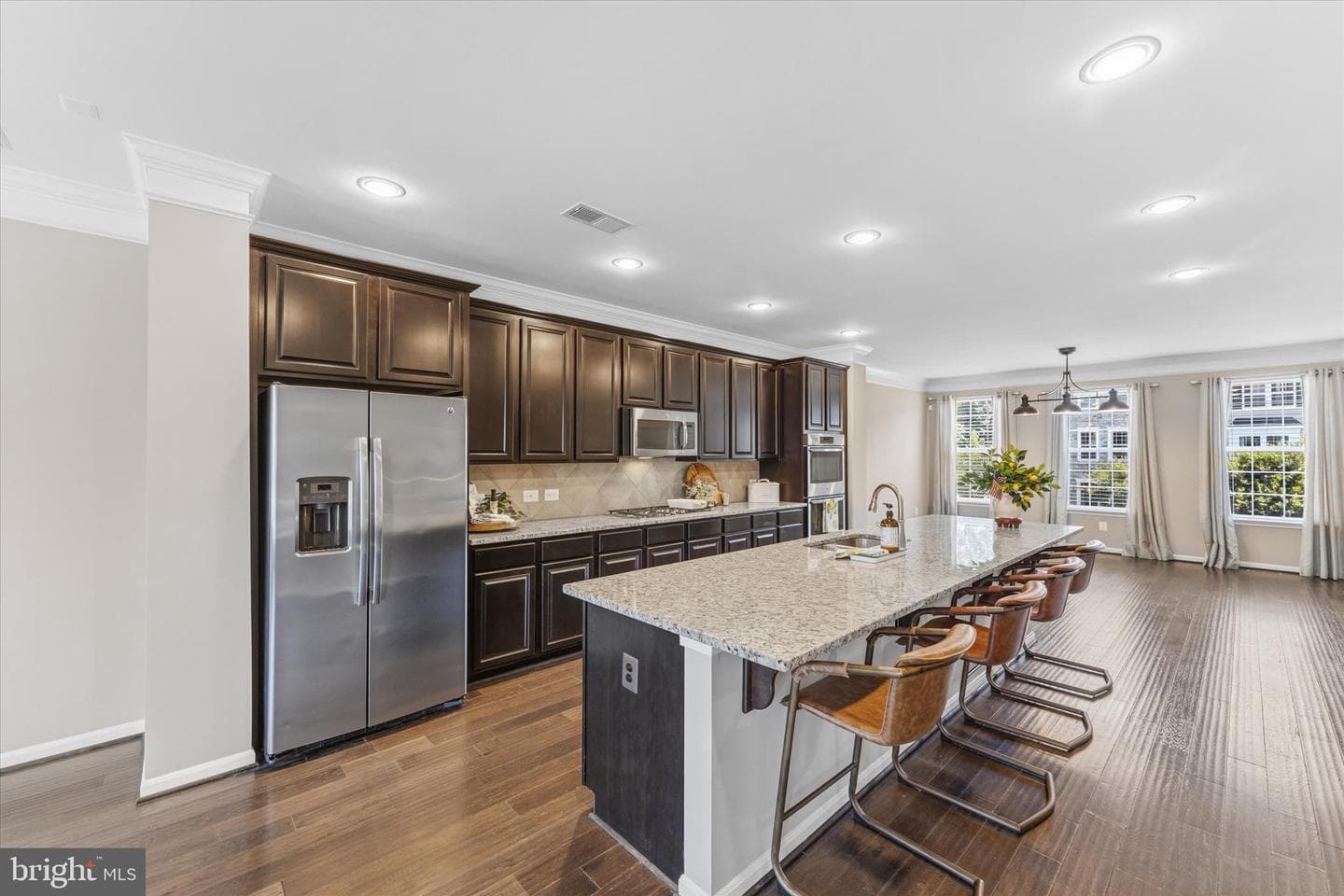 6802 Bryson Circle photo 4